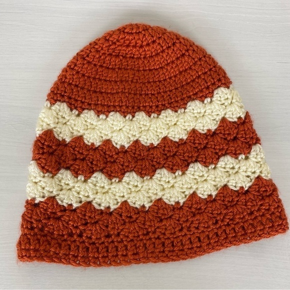 Handmade Women's Boho Slouchy Crocheted‎ Beanie Hat OS Rust Ivory Floral Bands - Picture 5 of 11